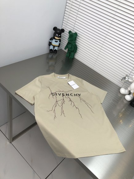 Givenchy - Мужская футболка майка DZ_2203GI17 Givenchy - Мужская футболка майка DZ_2203GI17