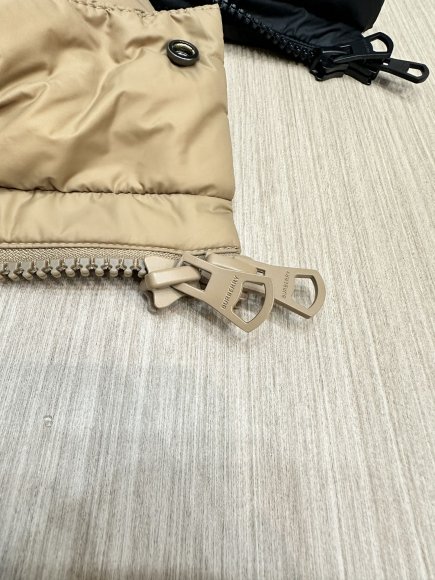 Burberry - Мужская куртка пуховик DZ_1109BU1 Burberry - Мужская куртка пуховик DZ_1109BU1