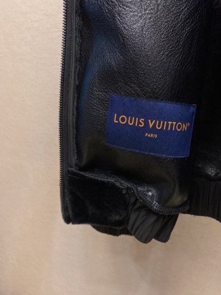 Louis Vuitton - Мужская куртка ветровка толстовка DZ_1702LV1