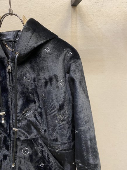 Louis Vuitton - Мужская куртка ветровка толстовка DZ_1702LV1