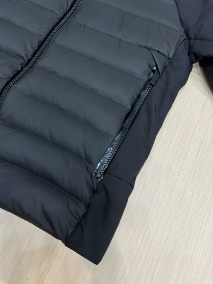 Moncler - Мужская куртка ветровка пуховик DZ_1109MO2 Moncler - Мужская куртка ветровка пуховик DZ_1109MO2