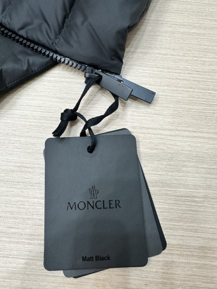 Moncler - Мужская куртка ветровка пуховик DZ_1109MO2 Moncler - Мужская куртка ветровка пуховик DZ_1109MO2