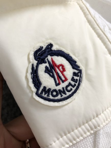 Moncler - Мужская кофта свитер пуловер DF_2509MO8 Moncler - Мужская кофта свитер пуловер DF_2509MO8