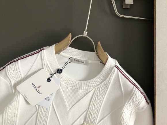 Moncler - Мужская кофта свитер пуловер DF_2509MO8 Moncler - Мужская кофта свитер пуловер DF_2509MO8