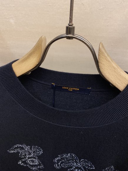 Louis Vuitton - Мужская шерстяная кофта свитер DZ_2410LV6 Louis Vuitton - Мужская шерстяная кофта свитер DZ_2410LV6