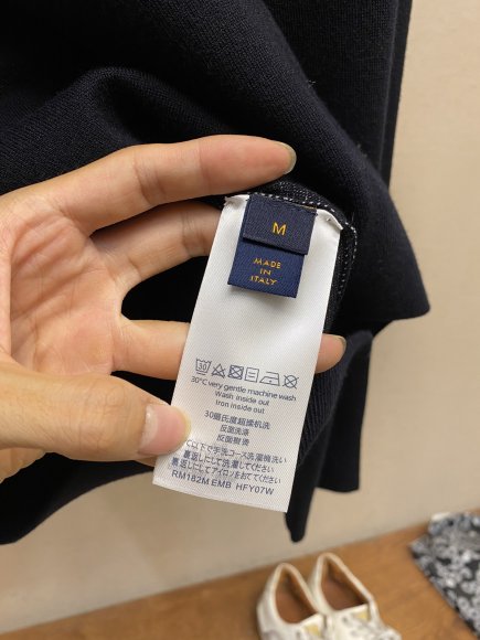 Louis Vuitton - Мужская шерстяная кофта свитер DZ_2410LV6 Louis Vuitton - Мужская шерстяная кофта свитер DZ_2410LV6