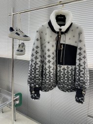 Louis Vuitton - Мужская куртка ветровка толстовка TJ_2712LV1 Louis Vuitton - Мужская куртка ветровка толстовка TJ_2712LV1
