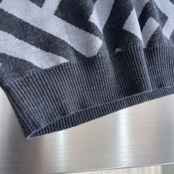 Fendi - Мужская шерстяная кофта свитер DZ_2612FE2