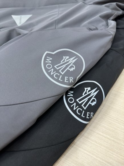 Moncler Grenoble - Мужская куртка пуховик DZ_1109MO3 Moncler Grenoble - Мужская куртка пуховик DZ_1109MO3