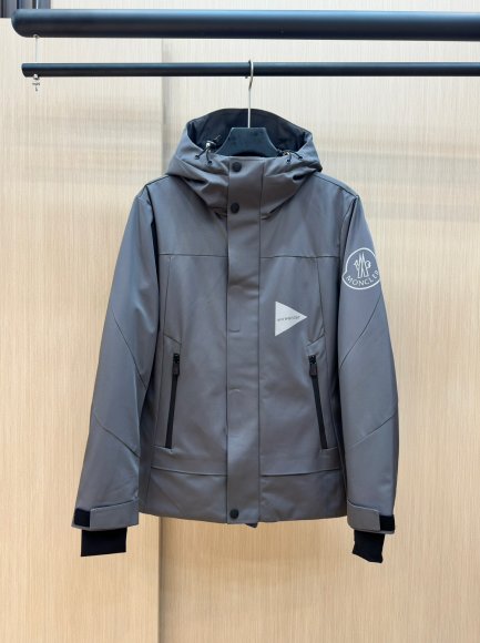 Moncler Grenoble - Мужская куртка пуховик DZ_1109MO3 Moncler Grenoble - Мужская куртка пуховик DZ_1109MO3