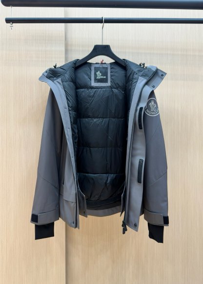 Moncler Grenoble - Мужская куртка пуховик DZ_1109MO3 Moncler Grenoble - Мужская куртка пуховик DZ_1109MO3