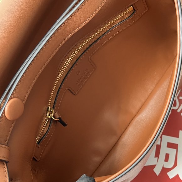 Gucci - Женская сумка RU_1905GU1