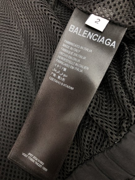 Balenciaga - Мужская куртка ветровка анорак DZ_2905BA5 Balenciaga - Мужская куртка ветровка анорак DZ_2905BA5