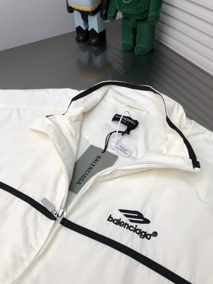 Balenciaga - Мужская куртка ветровка анорак DZ_2905BA5 Balenciaga - Мужская куртка ветровка анорак DZ_2905BA5