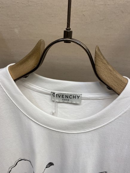 Givenchy - Мужская футболка майка DZ_1702GI4 Givenchy - Мужская футболка майка DZ_1702GI4