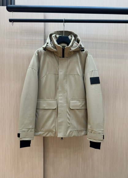 Burberry - Мужская куртка пуховик DZ_1109BU5
