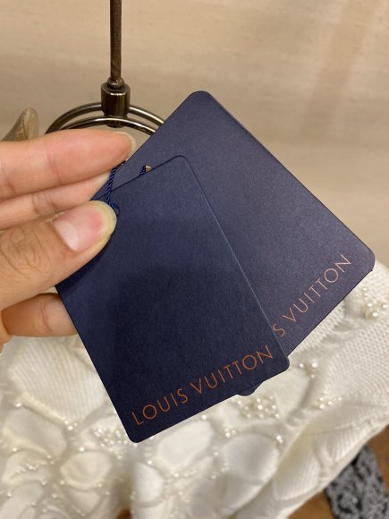 Louis Vuitton - Женская шерстяная кофта свитер DZ_2111LV2