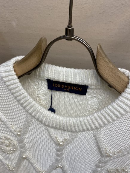 Louis Vuitton - Женская шерстяная кофта свитер DZ_2111LV2