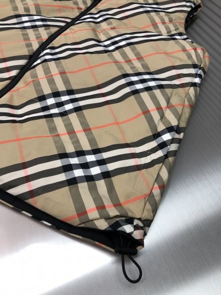 Burberry - Мужской двусторонний жилет пуховик DZ_0512BU2