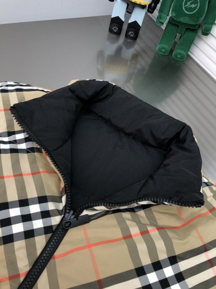 Burberry - Мужской двусторонний жилет пуховик DZ_0512BU2