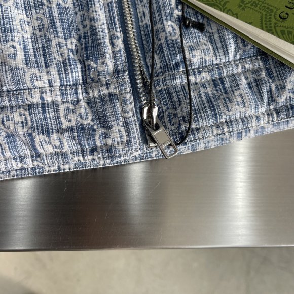 Gucci - Мужская джинсовая куртка пуховик DZ_2410GU10