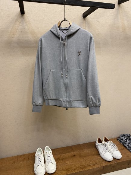 Louis Vuitton - Женская шерстяная кофта толстовка (костюм брюки) DZ_2111LV3