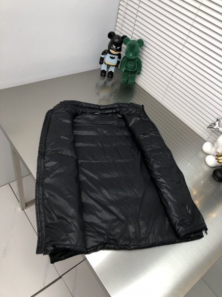 Arcteryx - Мужской жилет пуховик DZ_0512AR3 Arcteryx - Мужской жилет пуховик DZ_0512AR3