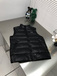 Arcteryx - Мужской жилет пуховик DZ_0512AR3
