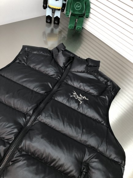 Arcteryx - Мужской жилет пуховик DZ_0512AR3