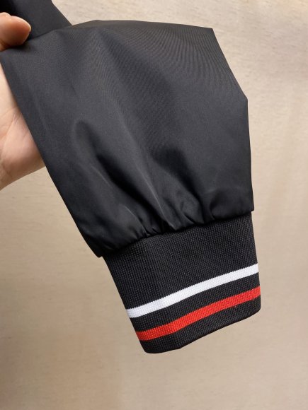 Prada - Мужская куртка ветровка DZ_1702PR6 Prada - Мужская куртка ветровка DZ_1702PR6