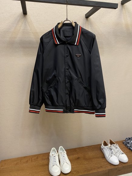Prada - Мужская куртка ветровка DZ_1702PR6 Prada - Мужская куртка ветровка DZ_1702PR6