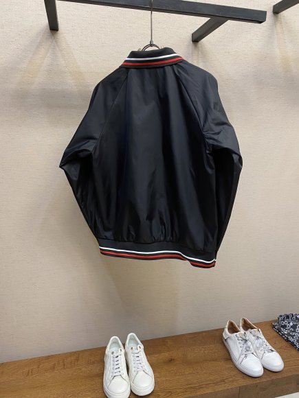 Prada - Мужская куртка ветровка DZ_1702PR6 Prada - Мужская куртка ветровка DZ_1702PR6
