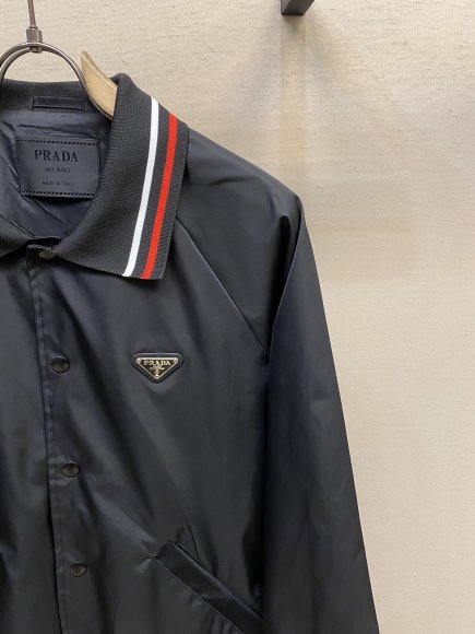 Prada - Мужская куртка ветровка DZ_1702PR6 Prada - Мужская куртка ветровка DZ_1702PR6