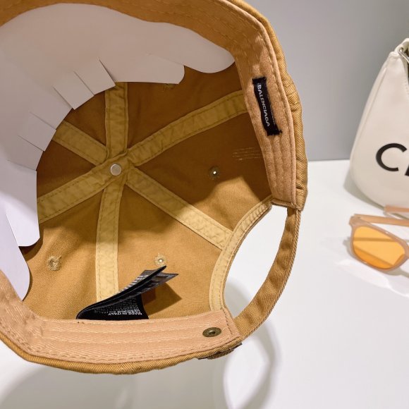 Balenciaga - Бейсболка кепка OR_2504BA1 Balenciaga - Бейсболка кепка OR_2504BA1