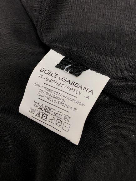 Dolce & Gabbana Essential - Мужской жилет пуховик DZ_2310DG2 Dolce & Gabbana Essential - Мужской жилет пуховик DZ_2310DG2