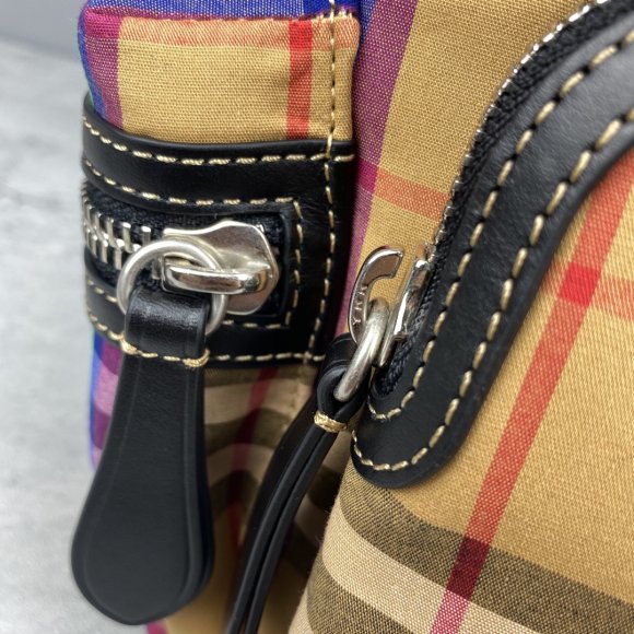 Burberry Сумка- рюкзак BU_1702BU3 Burberry Сумка- рюкзак BU_1702BU3