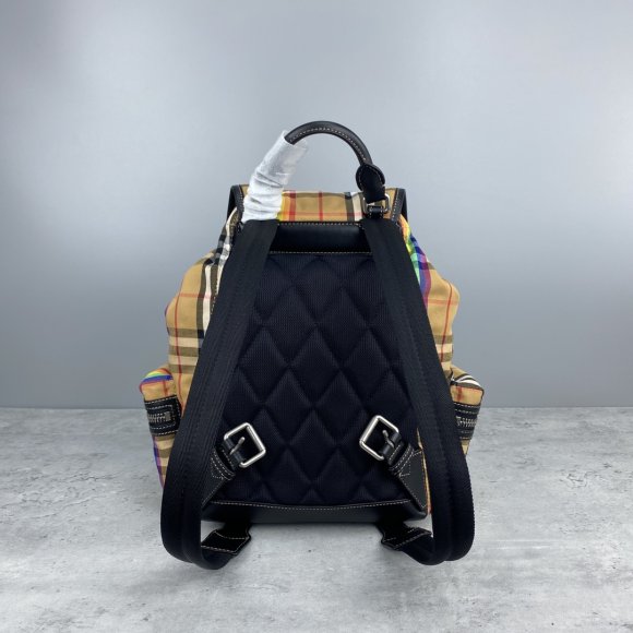 Burberry Сумка- рюкзак BU_1702BU3 Burberry Сумка- рюкзак BU_1702BU3
