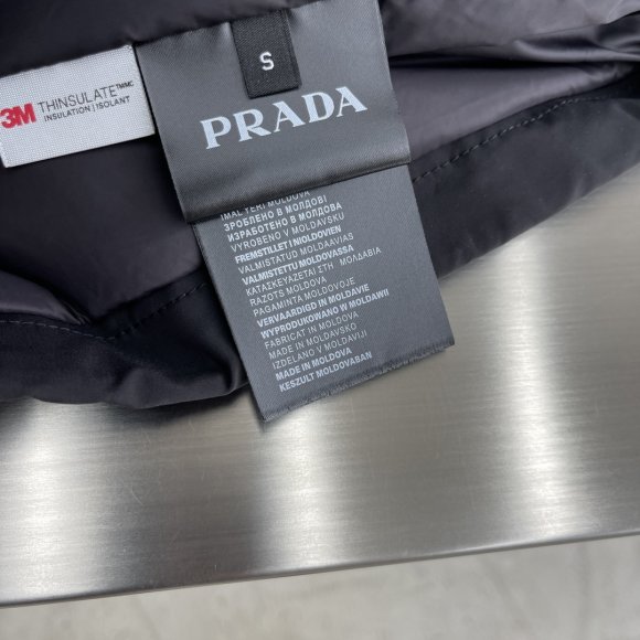 Prada - Мужская куртка ветровка TJ_0609PR3 Prada - Мужская куртка ветровка TJ_0609PR3