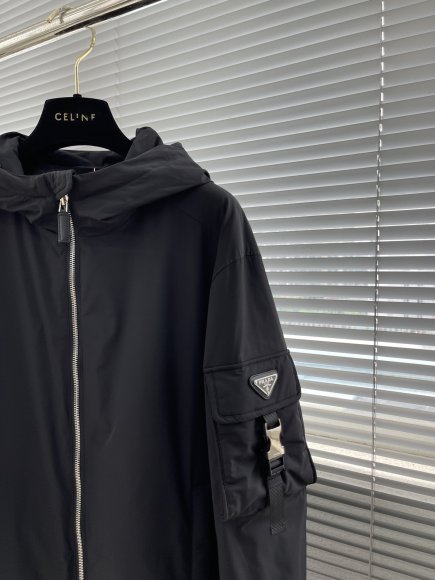 Prada - Мужская куртка ветровка TJ_0609PR3 Prada - Мужская куртка ветровка TJ_0609PR3