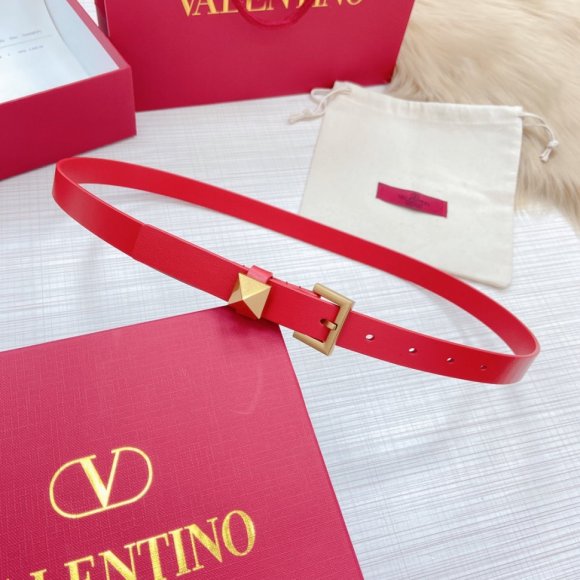 Valentino Женский ремень 2.0см. RE_0204VA1 Valentino Женский ремень 2.0см. RE_0204VA1