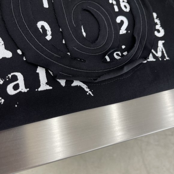 Maison Margiela MM6 - Мужская футболка майка TJ_0207MA9