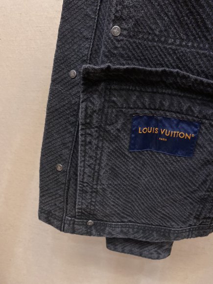 Louis Vuitton - Мужская джинсовая куртка рубашка (костюм джинсы) DZ_2111LV5