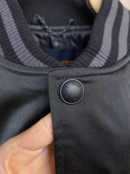 Louis Vuitton - Мужская куртка ветровка бомбер DZ_1702LV8