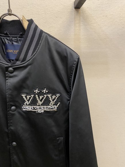 Louis Vuitton - Мужская куртка ветровка бомбер DZ_1702LV8