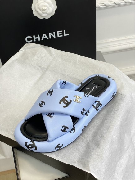 Chanel - Женские шлепанцы ST3_1105CH3