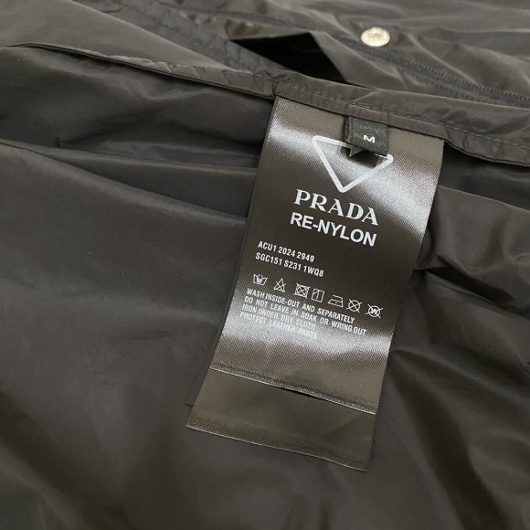 Prada - Мужская куртка ветровка DZ_0508PR1 Prada - Мужская куртка ветровка DZ_0508PR1