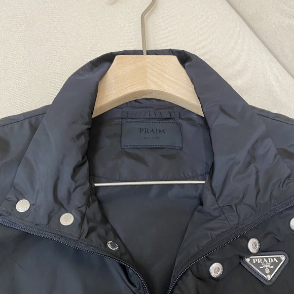Prada - Мужская куртка ветровка DZ_0508PR1
