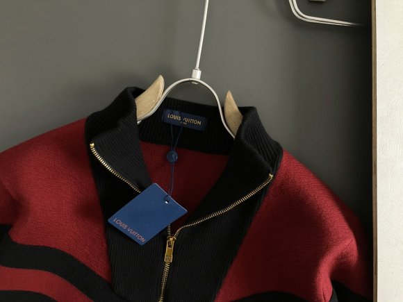 Louis Vuitton - Мужская кофта свитер кардиган DF_0910LV5 Louis Vuitton - Мужская кофта свитер кардиган DF_0910LV5