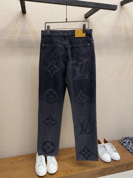 Louis Vuitton - Мужские штаны джинсы (костюм рубашка) DZ_2111LV6