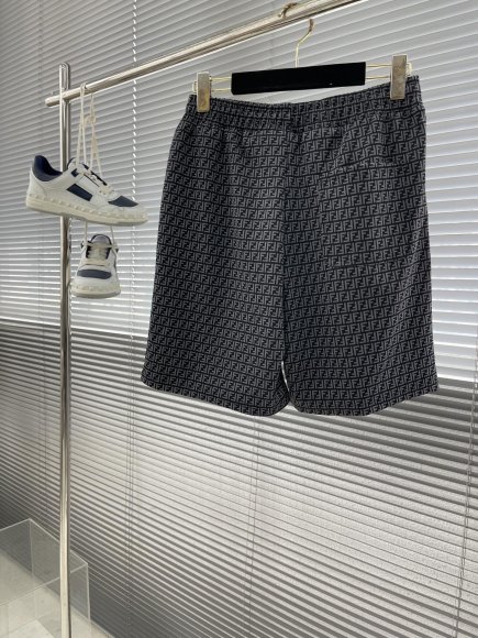 Fendi - Мужские шорты TJ_1906FE8 Fendi - Мужские шорты TJ_1906FE8